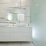 Ramarin Iii With Infinity Heated Pool, Jacuzzi And Sauna By The Sea In *