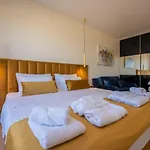 Ramarin Iii With Infinity Heated Pool, Jacuzzi And Sauna By The Sea In