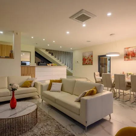 Ramarin Iii With Infinity Heated Pool, Jacuzzi And Sauna By The Sea In * Rogoznica (Sibenik-Knin)