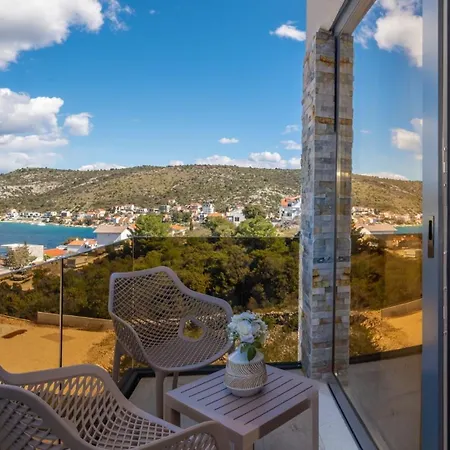 Ramarin Iii With Infinity Heated Pool, Jacuzzi And Sauna By The Sea In Rogoznica * Rogoznica (Sibenik-Knin)