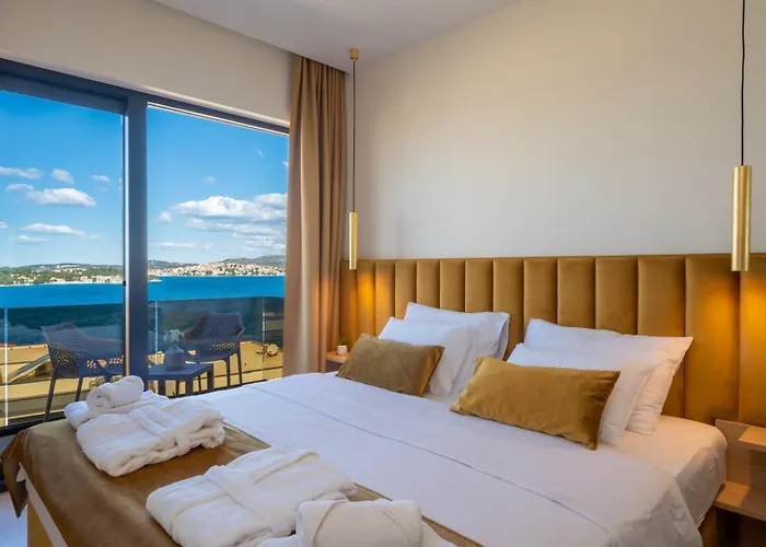 Ramarin Iii With Infinity Heated Pool, Jacuzzi And Sauna By The Sea In * Rogoznica (Sibenik-Knin)