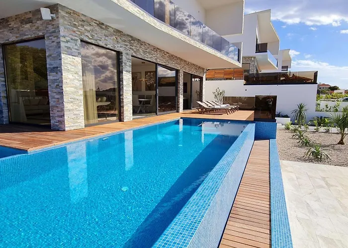 Villa Ramarin Iii With Infinity Heated Pool, Jacuzzi And Sauna By The Sea In Rogoznica (Sibenik-Knin)