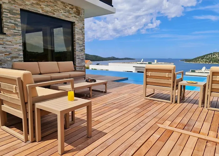 Villa Ramarin Iii With Infinity Heated Pool, Jacuzzi And Sauna By The Sea In Rogoznica (Sibenik-Knin)